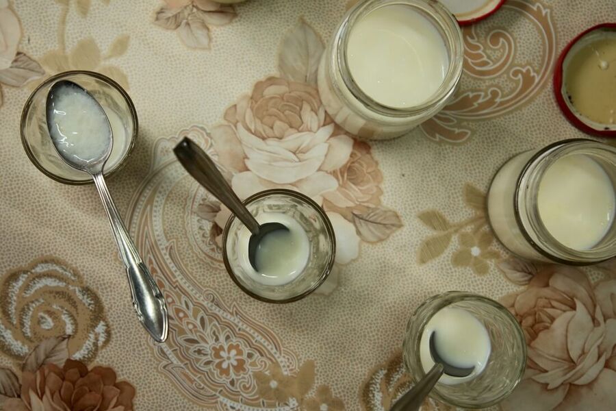 Glasses with ant yogurt
